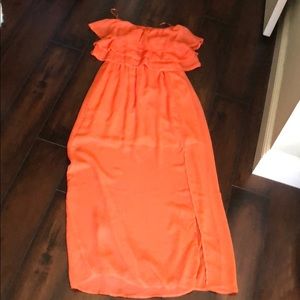 Long sleeveless fun summer dress